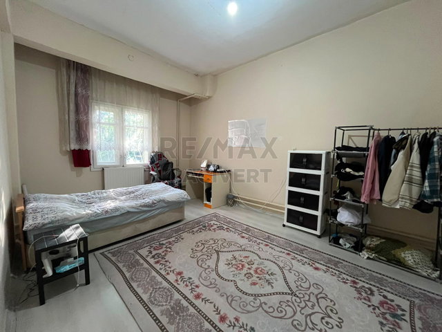 RE/MAX LACIVERT'TEN YENIŞEHIR'DE BAĞIMSIZ MUTFAKLI 2+1 DAIRE