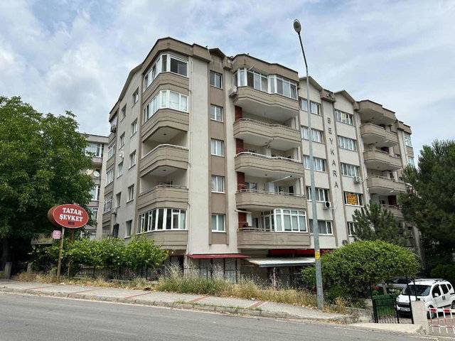 REMAX LEON ATAEVLER BARIŞ MAHALLESI'NDE GENIŞ 3+1 KIRALIK DAIRE