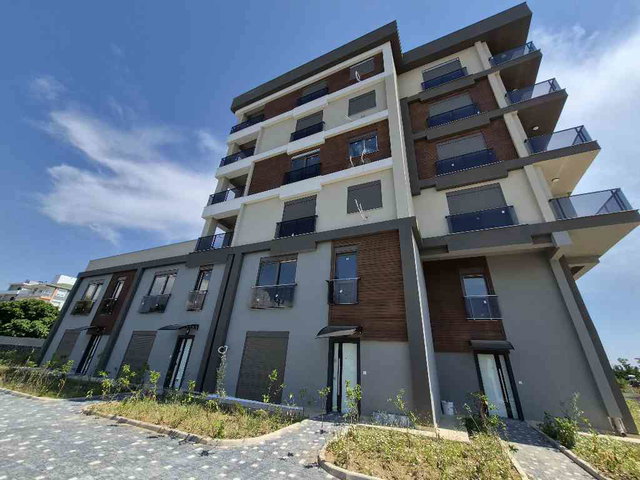ALTINOVA ORTA MAHALLEDE 2+1SATILIK DAİRE