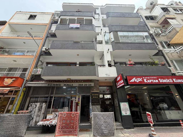 KARŞIYAKA ALAYBEY İZBAN YAKINI 3+1 ARAKAT DAİRE