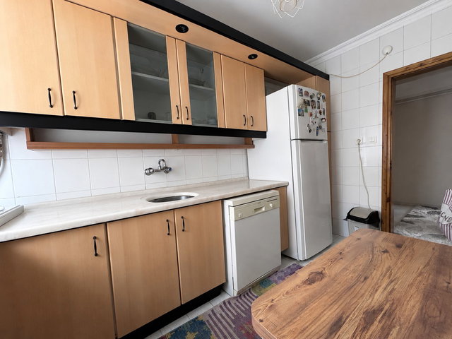 YALNIZ SELVİ CADDE ÜZERİ GENİŞ SATILIK 3+1 DAİRE