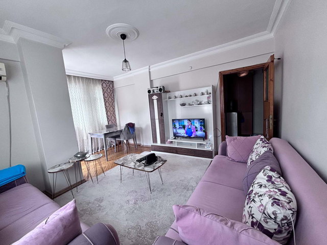 YALNIZ SELVİ CADDE ÜZERİ GENİŞ SATILIK 3+1 DAİRE