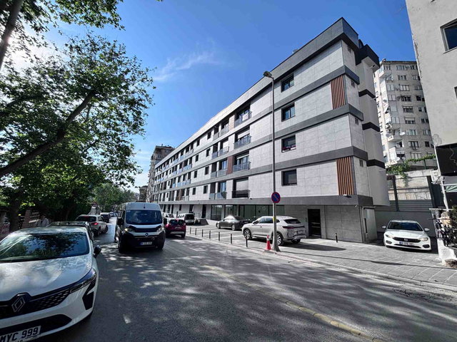 KORDONBOYU SAHİLE İLK PARSEL DENİZ MANZARALI 0 SATILIK 2+1 DAİRE