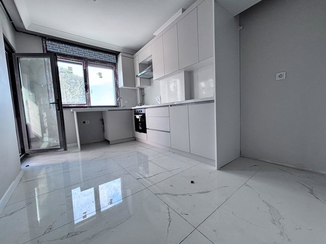 KORDONBOYU SAHİLE İLK PARSEL DENİZ MANZARALI 0 SATILIK 2+1 DAİRE