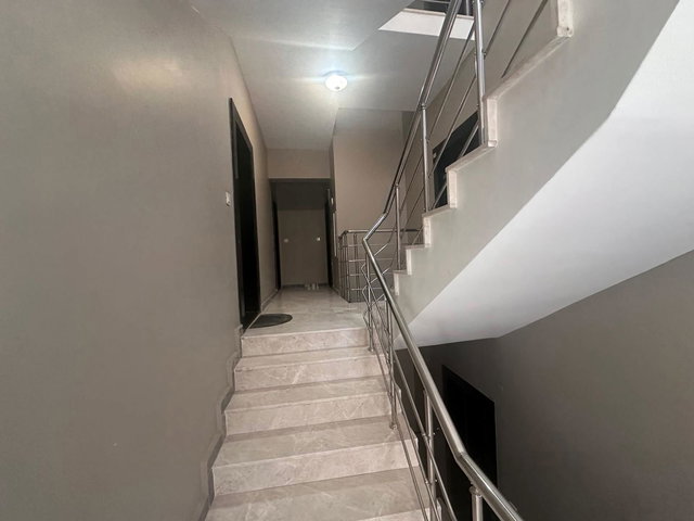 KONUTKENTDE EŞYALI KİRACISIZ KORU METROYA YAKIN SATILIK DAİRE