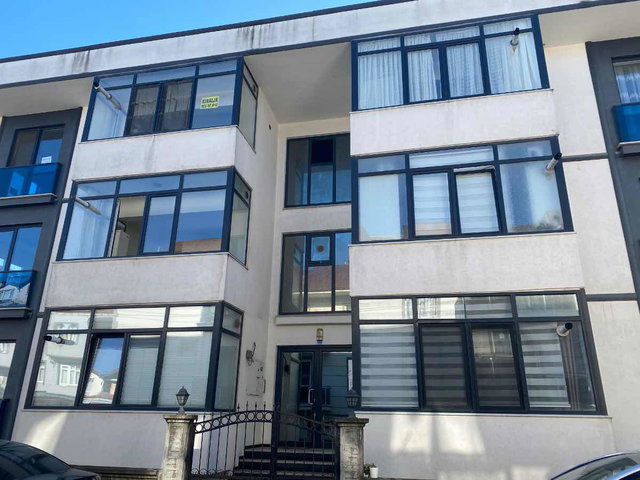 REMAX MAVİDEN CADDE 54 E 200 METRE ARA KAT 2+1 AİLE APARTMANI
