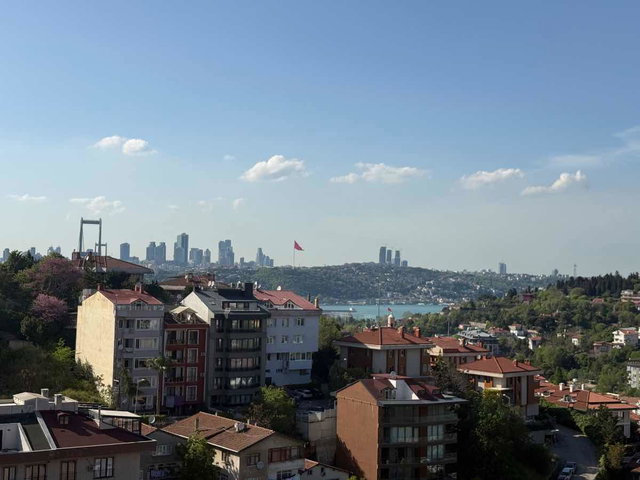 ÜSKÜDAR BURHANİYE'DE 3+1 120 M2 BOĞAZ MANZARALI DUBLEX