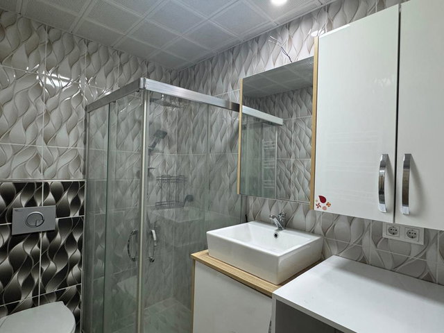 IZMIR ÇİĞLİ FORBEST ARKASINDA GENÇ BİNADA  KAPALI MUTFAK GENİŞ 1+1 KIRALIK DAIRE