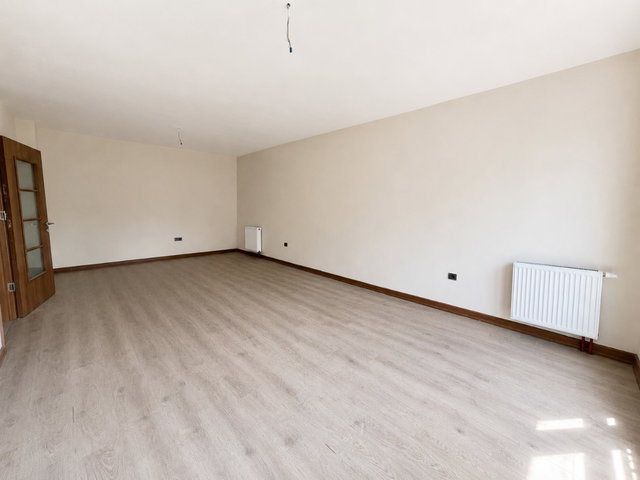 REMAX TURAN ŞAHİN'DEN SANCAKTEPE SARIGAZİ TOKİ'DE 1.KAT SATILIK 3+1 DAİRE