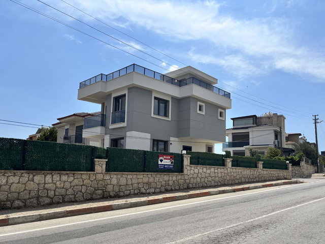 REMAX YELKEN'DEN TUZLA CD ÜZERI,DENİZE 500M MESAFE,D.GAZLI,TAM MÜSTAKİL