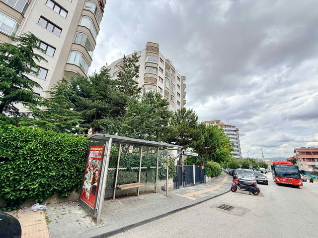 ÇANKAYA BAYRAKTAR MAH VEDAT DOLAKAY CD. BÜYÜK TIP SATILIK 3+1