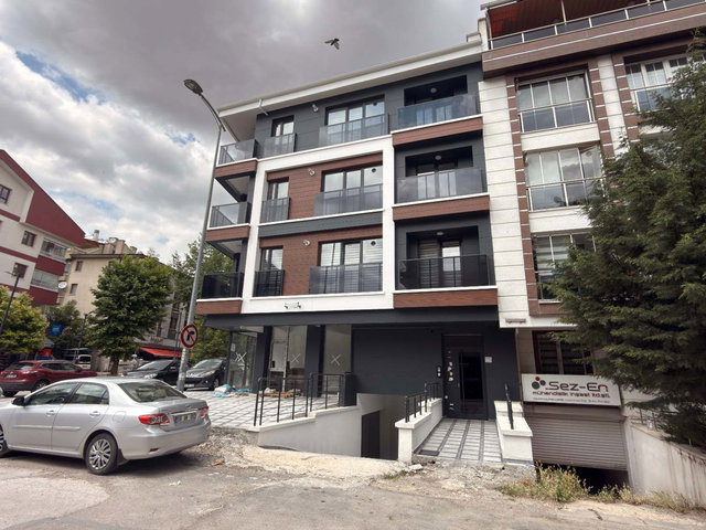 YENİMAHALLE ÇARŞI CADDESİ'NDE SIFIR BİNADA KİRALIK 1+1 DAİRE