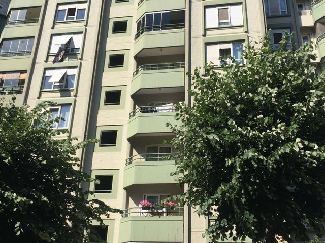 ATAŞEHIR IN EN MERKEZI YERINDE METROPOL KARŞISI MERCAN SITESINDE