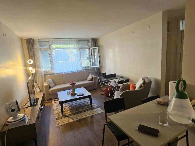 ATAŞEHİR YAKUT SİTESİNDE EŞYALI JİRALIK 1+1 DAİRE
