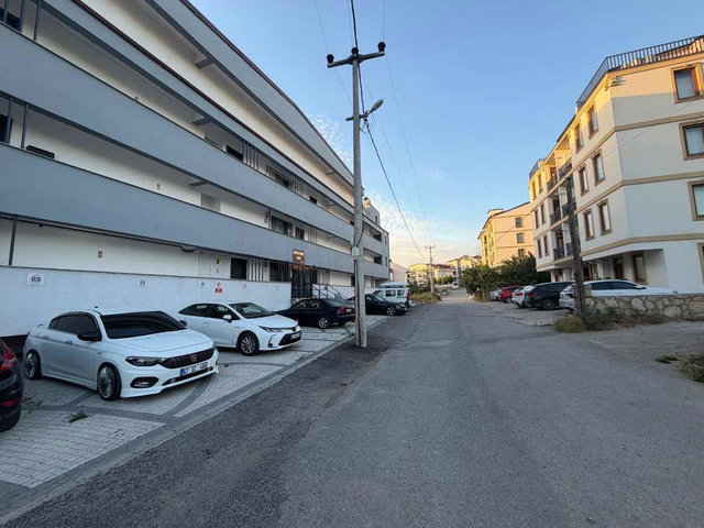 İZMİTBAĞÇEŞMEDE 2+1 DENİZ MANZARALI YATIRIMLIK DAİRE