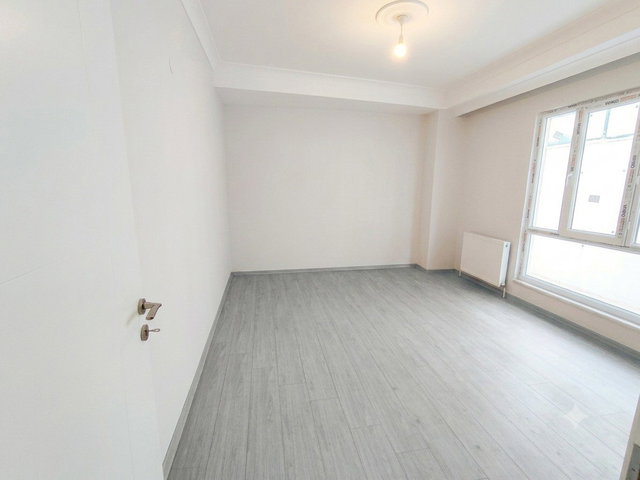 REMAX LAND'DEN ÇERKEZKÖY İSTASYON MAH.2+1 SIFIR KİRALIK DAİRE GİRİŞ KAT(64 M²)
