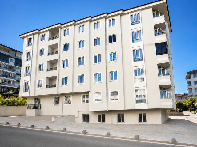 REMAX LAND'DEN ÇERKEZKÖY İSTASYON MAH.2+1 SIFIR KİRALIK DAİRE GİRİŞ KAT(64 M²)