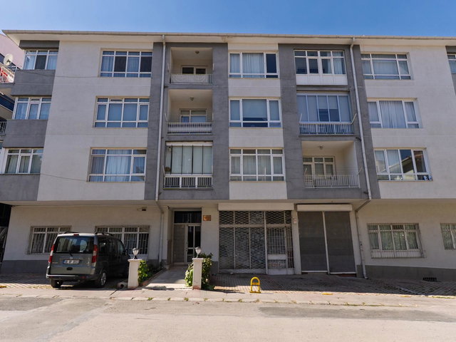 DİKMEN POLİS EVİ YAKINI FULL EŞYALI KATTA ÖN CEPHE KİRALIK 3+1 DAİRE