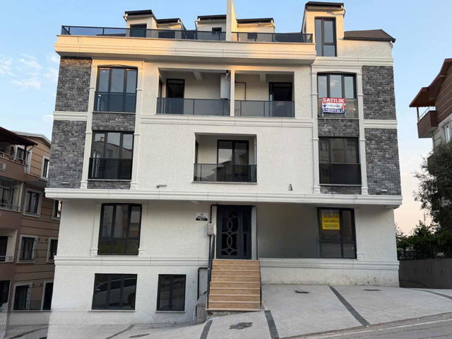 DERİNCE ÇINARLI MAH SATILIK SIFIR 3+1 ÇATI DUBLEX DAİRE