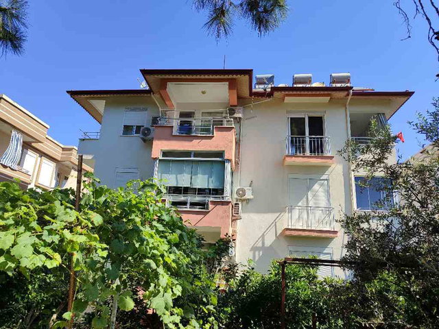 ÇAMLIK'TA SATILIK GENİŞ DAİRE