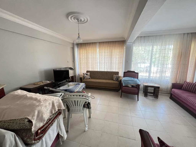 AYVALIK SAHİLKENT MAHALLESİNDE SİTE İÇİ DENİZE 100 M2 SATILIK VİLLA