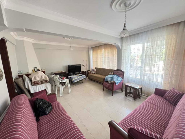 AYVALIK SAHİLKENT MAHALLESİNDE SİTE İÇİ DENİZE 100 M2 SATILIK VİLLA