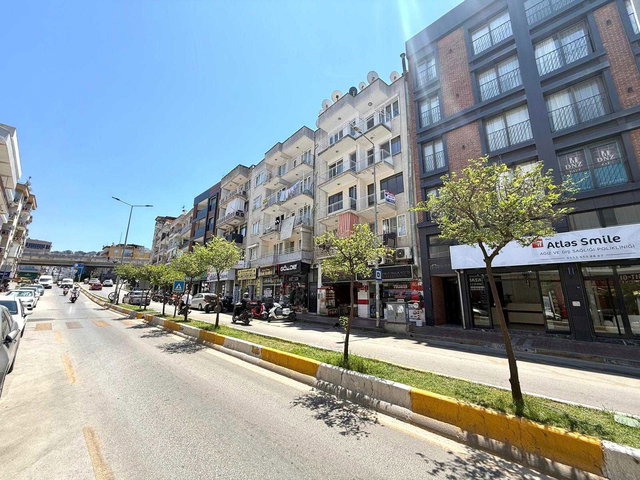 KUŞADASI MERKEZDE TÜM OLANAKLARA YAKIN 2+1 KIRALIK DAIRE