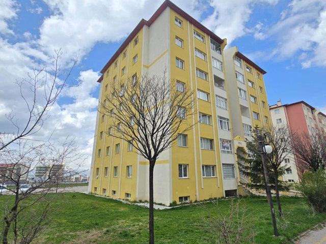 REMAX İLKE'DEN ÇAT YOLU TOKİ'DE 3+1 SATILIK DAİRE
