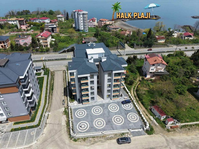 RE/MAX'TAN ADACIK SAHİLDE ÖNÜ KAPANMAZ DENİZ MANZARALI LÜKS 3+1