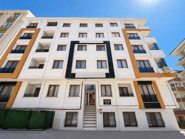 ÜÇEVLER MAHALLESİ GARDEN CİTY SİTESİNE KOMŞU FULL TADİLATLI 2+1 LÜKS DAİRE