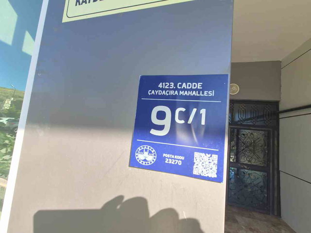 REMAXDOĞUDAN ÇAYDAÇIRA MAH.VADİPARK KONUTLARINDA SATILIK 3+1 ARAKAT