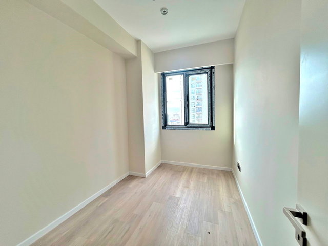 FLORA DELÜX KARTAL'DA SATILIK 2+1
