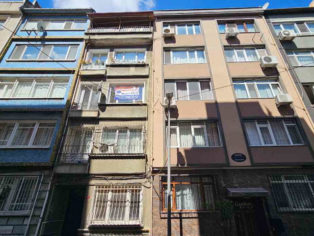 ŞİŞLİ MERKEZDE KİRALIK 2+1 DAİRE