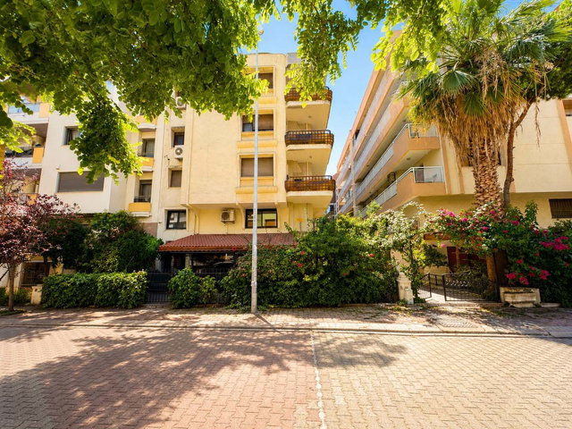 BOSTANLI AKBANK SOKAĞI 3+1 BAKIMLI KİRALIK DAİRE