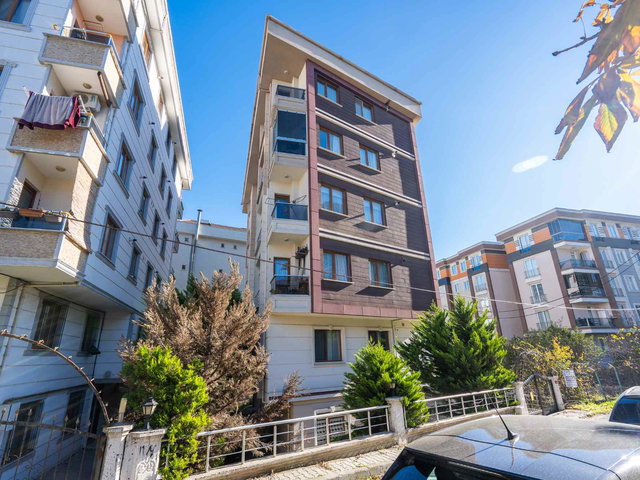 REMAX GELİŞİMDEN GÜRPINAR MAHALLESİNDE 1+1 BAHÇE KATI DAİRE