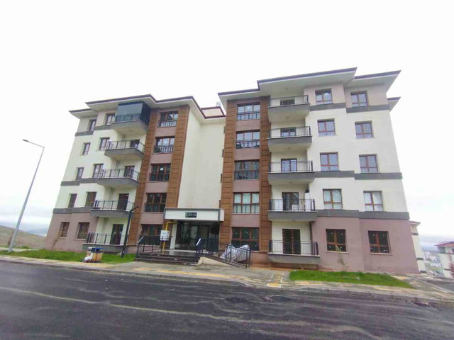 RE/MAX DOĞU'DAN YEMİŞLİK 13 ETAPTA SIFIR KİRALIK DAİRE
