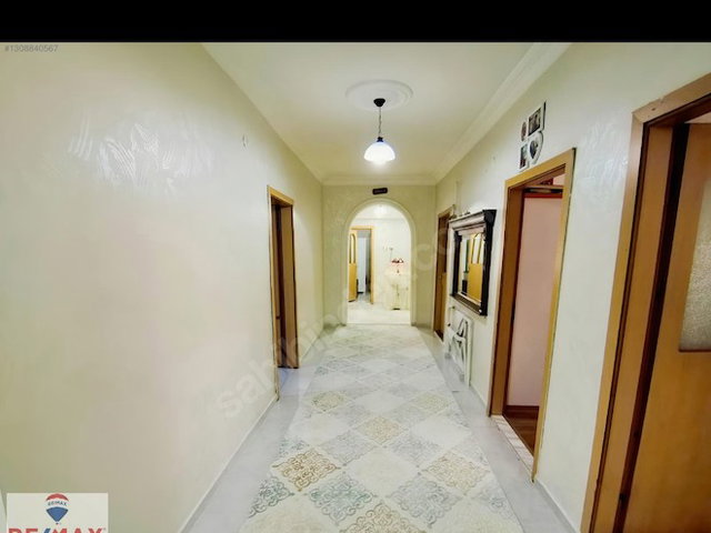 REMAX DOĞUDAN SÜRSÜRÜ MAHALLESİ'NDE 4+1 SATILIK DAİRE