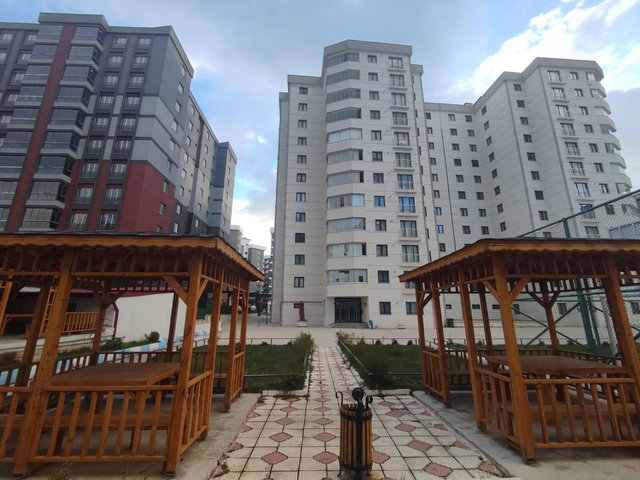 REMAX İLKE'DEN YILDIZKENT'TE SATILIK 3+1 ARA KAT LÜKS DAİRE