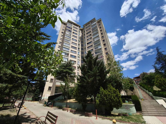 KEÇİÖREN ESERTEPE MAHALLESİ YENİ ELİF SİTESİ'NDE SATILIK 3+1