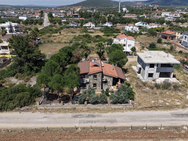 YEŞİLTEPENİN EN İYİ KONUMUNDA KELEPİR VİLLA