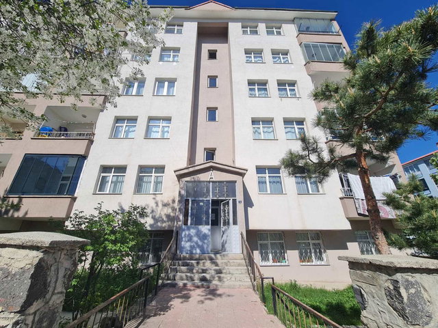 REMAX İLKE'DEN YILDIZKENT'TE 3+1 SATILIK DAİRE