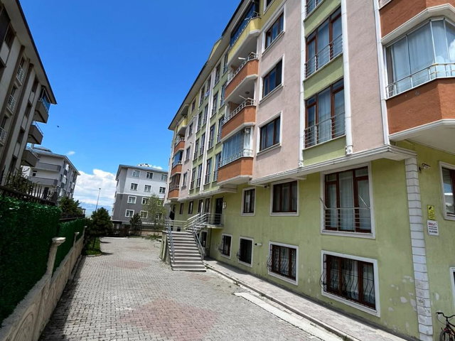 REMAX İLKE'DEN ŞÜKRÜPAŞA ETÜ YOLU ÜZERİ GENİŞ 3+1 KİRALIK DAİRE