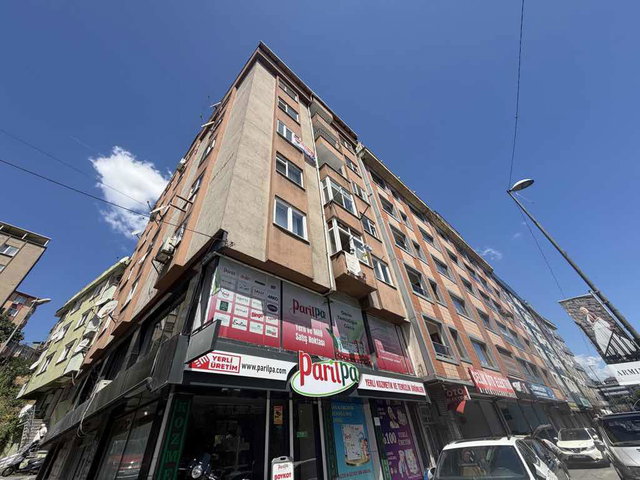 SILAHTARAĞA TRAMVAY HATTI ÜZERİNDE 2+1 FERAH KİRALIK DAİRE
