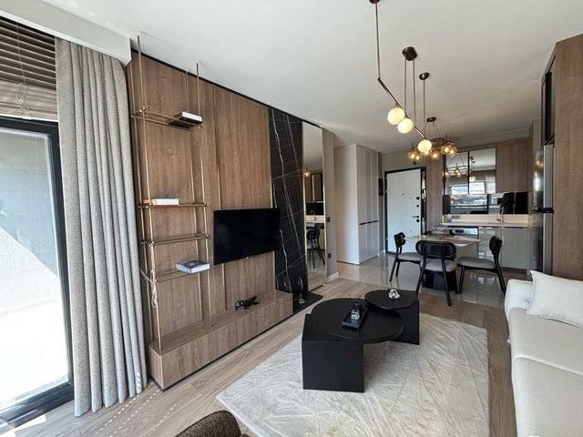SARAYCIKTA LÜKS KONFORLU 2+1 SATILIK DAİRE