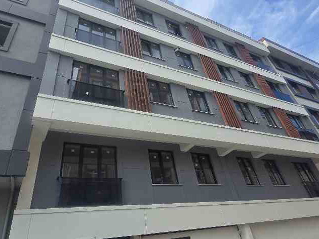 KÜÇÜKÇEKMECE SEFAKÖY'DE SIFIR BİNADA SATILIK DUBLEKS 4+2 DAİRE