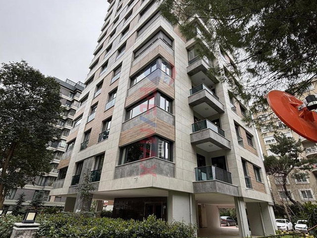 ERENKÖY'DE BAĞDAT CAD. 2 PARALEL 3+1 140M2 NET BALKONLU