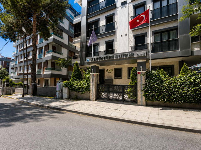 ALTINTEPE'DE SITE İÇERISINDE 3+1 KIRALIK DAIRE