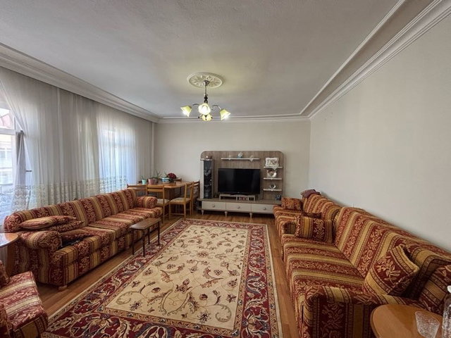 YUNUS EMRE MAHALLESİ ERKAMKENT SİTESİNDE 3+1 SATILIK FIRSAT DAİRE
