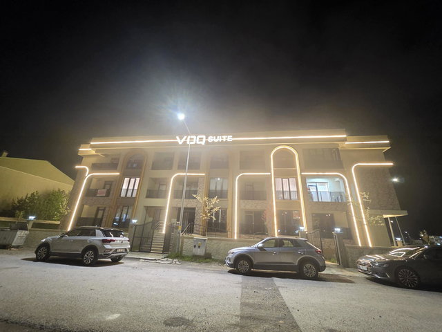 REMAX İLKE'DEN DADAŞKENT VOQ SUİT'TE 1+1 EŞYALI KİRALIK DAİRE