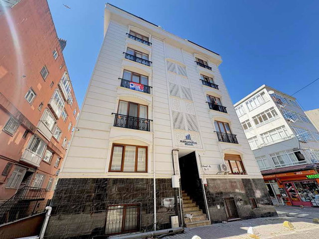 BAKIRKÖY’ÜN EN DEĞERLİ LOKASYONU OLAN YENİMAHALLE’DE 2+1 85M2 SATILIK DAİRE